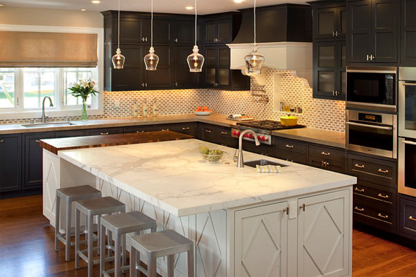 Black Kitchen Furniture and Edgy Details to Inspire You