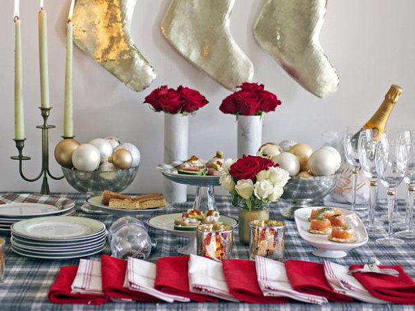 Christmas-buffet-table