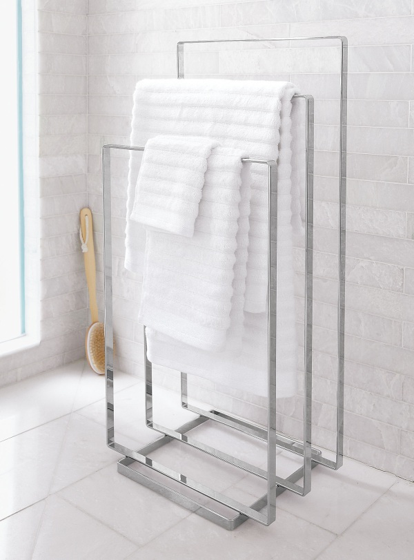 Chrome towel rack