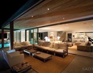 Striking South African Residence Offers Amazing Ocean Views and Expansive Interiors