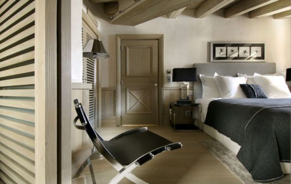 Luxury Bedroom suite at the Black Pearl Chalet