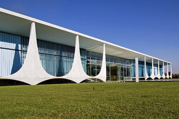 Niemeyer's Palace of the Dawn