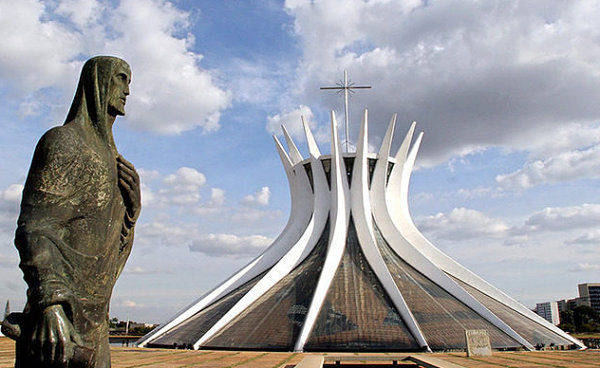 Oscar Niemeyer Metropolitan Cathedral