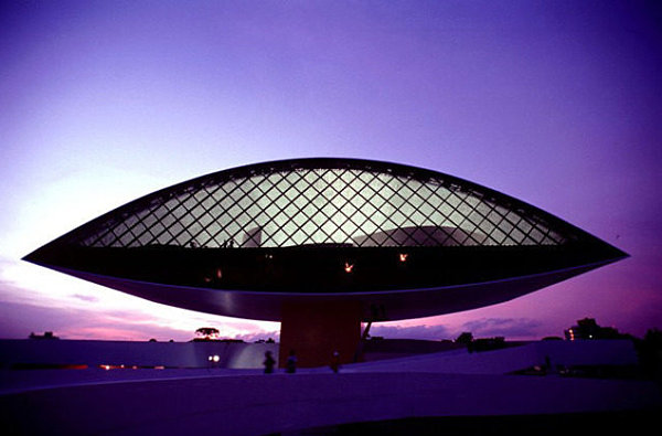 Oscar-Niemeyer-architecture