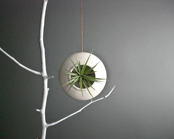 Round hanging air planter