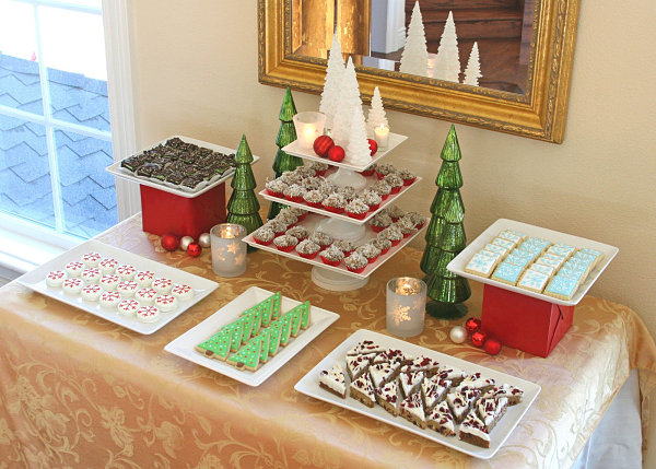 Symmetrical dessert buffet