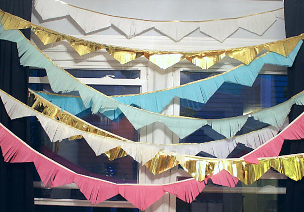 Triangle garland