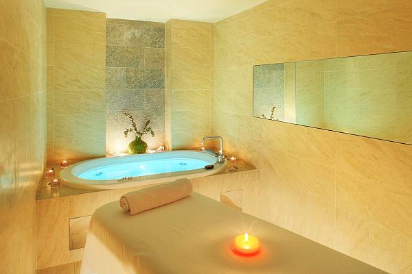 Creating an Indoor Luxury Spa Room at Home