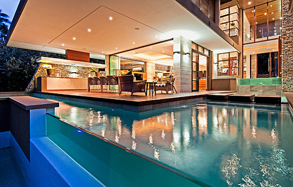 lounge-area-with-pool