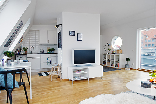 scandinavian-inspired-white-living-room