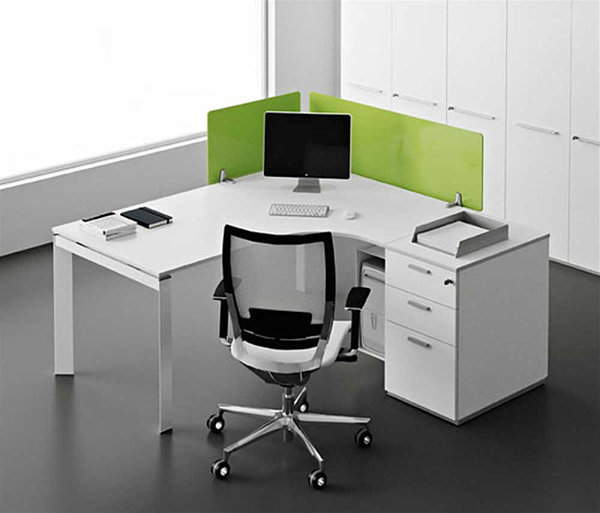 Compact corner office desk