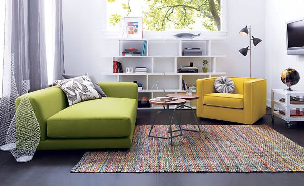 Compact sofa in lime