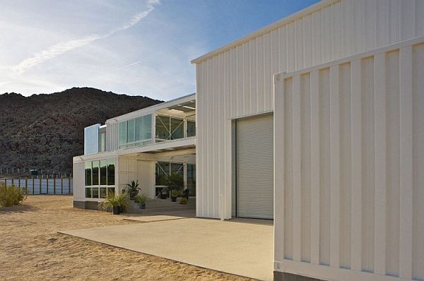 Mojave Desert Shipping Container House- Exterior that keep away the heat