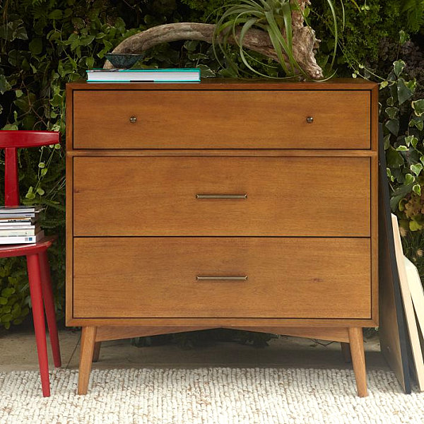 Small Mid-Century-style dresser