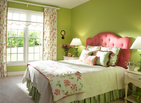 springtime color bedroom green