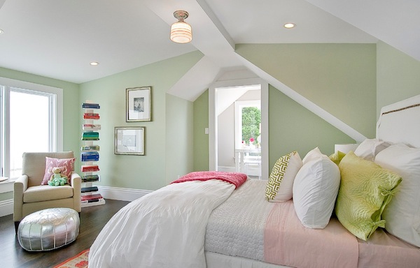 springtime color bedroom