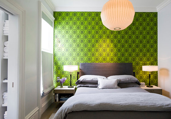 Bold green bedroom wallpaper