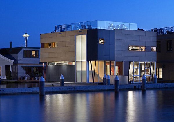 Floating home on Lake Union