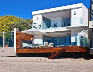 Modern Malibu Beach House Combines Contemporary Interiors with Unending Ocean Views