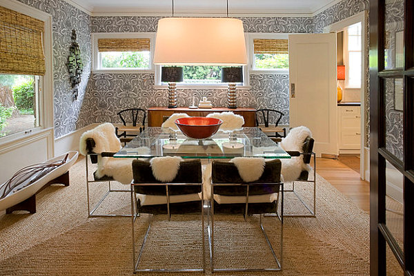 Paisley wallpaper in a modern dining room