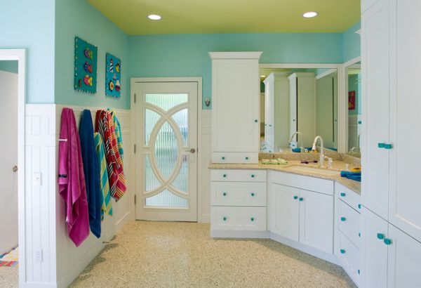 Select patterns and colors give this eclectic kids' bathroom an inimitable look