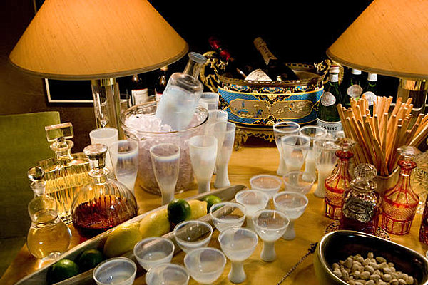 Stylish Cocktail Party Ideas For The Modern Entertainer,Current Kitchen Trends 2020