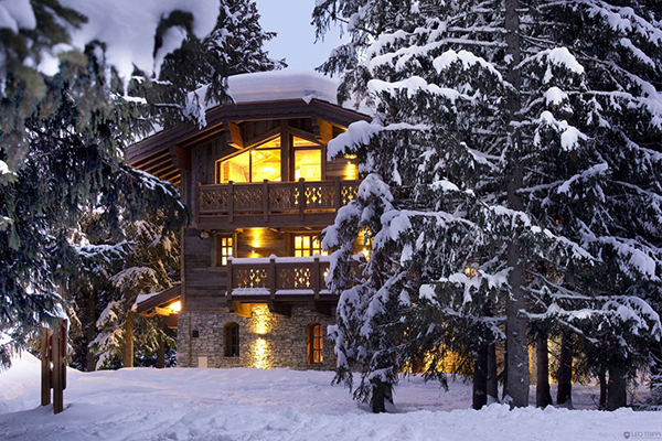 Romantic Winter Chalet in Courchevel Charms With Its Timeless Luxury