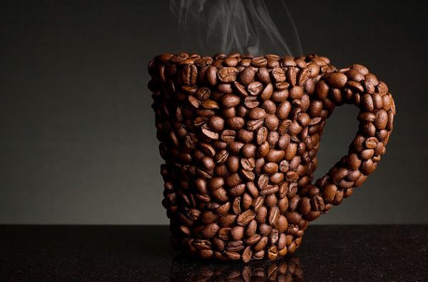 16 Cool Coffee Cup Designs For a Creative Refill