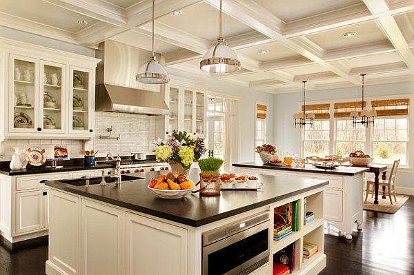 Beautiful white traditional kitchen