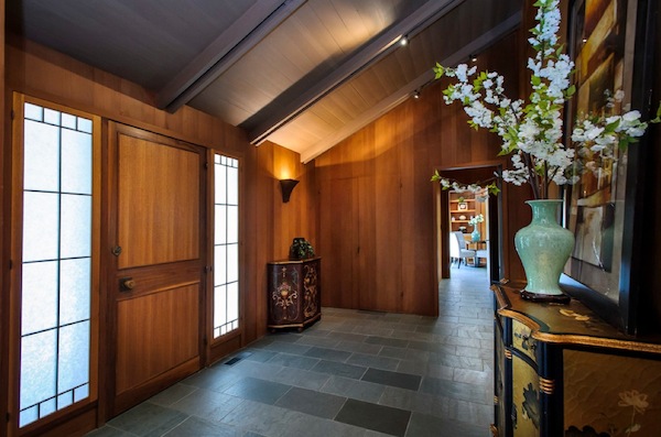 foyer flowers lighting