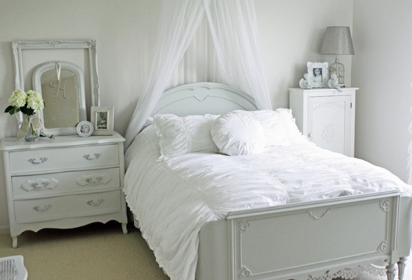 winter guest room romantic