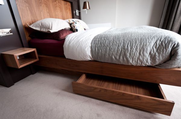 Built-in storage units under the floating bed help hide away the mess!