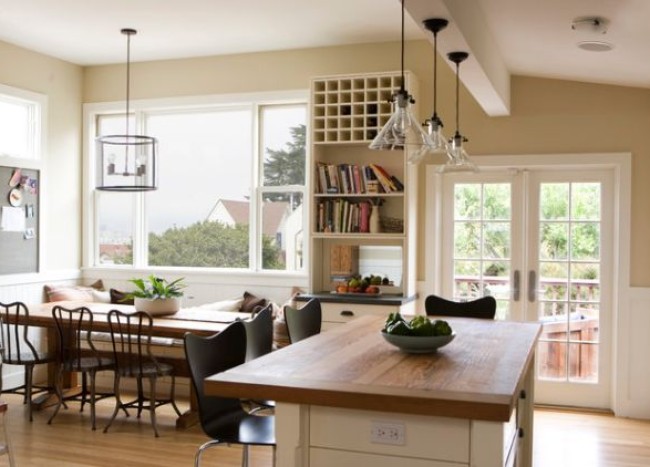 Handblown Meridian Pendant Lights Give This Kitchen A Modern Touch 650x467 
