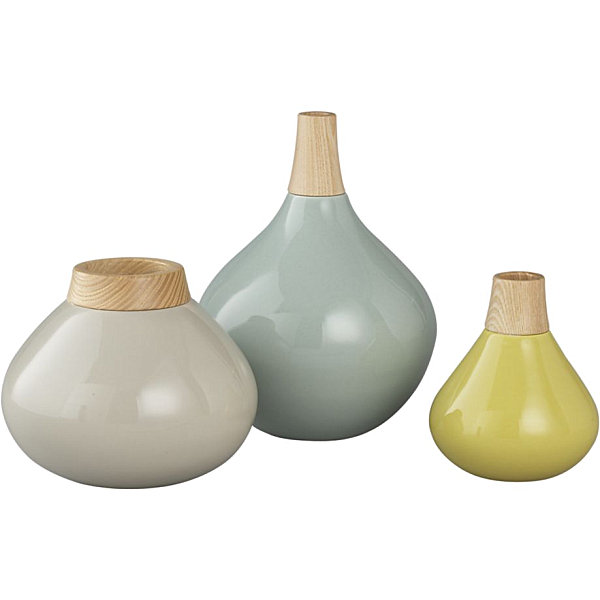 Modern wood and earthenware vases