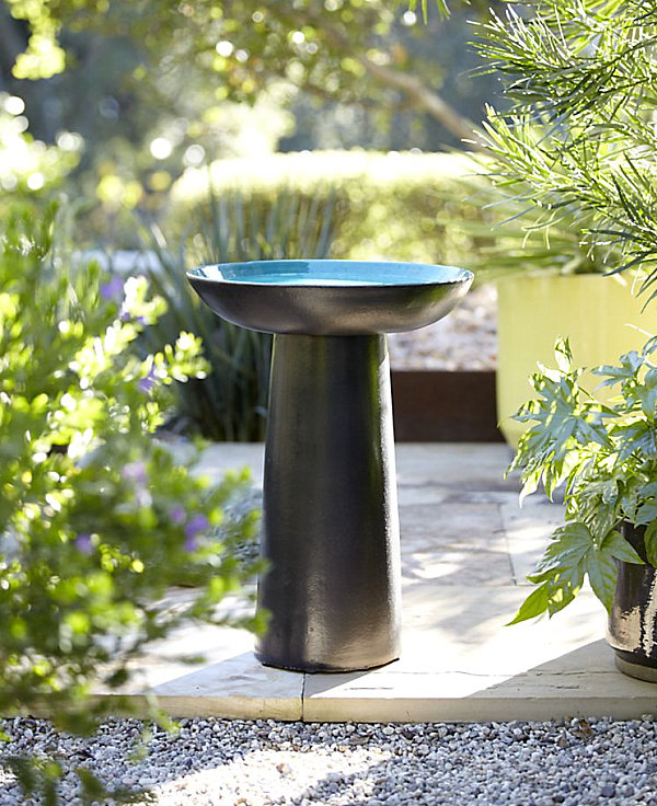 New modern birdbath