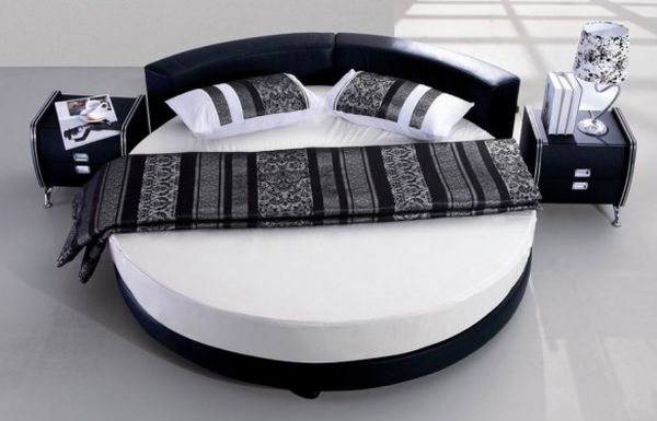 27 Round Beds Design Ideas To Spice Up Your Bedroom