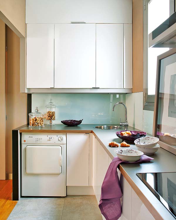 traditional corner kitchen design