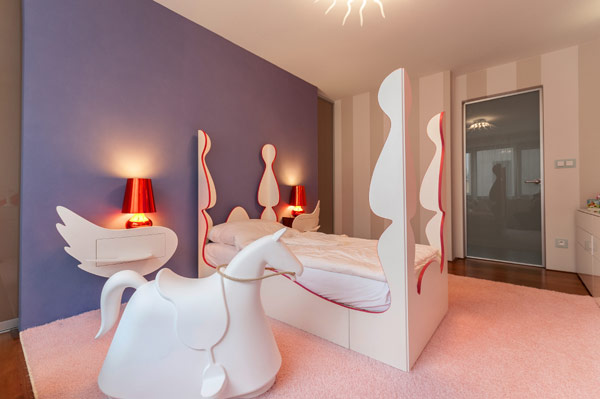 Bedroom idea for girls with a touch of pink