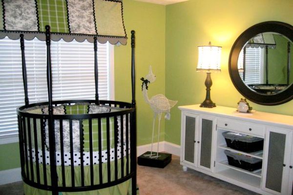 Circle baby outlet crib