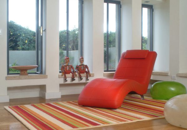 Colorful chaise lounge in red for a fun and playful look