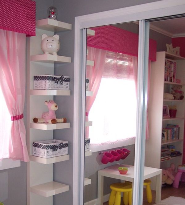 Cute shelves for your baby girl's bedroom