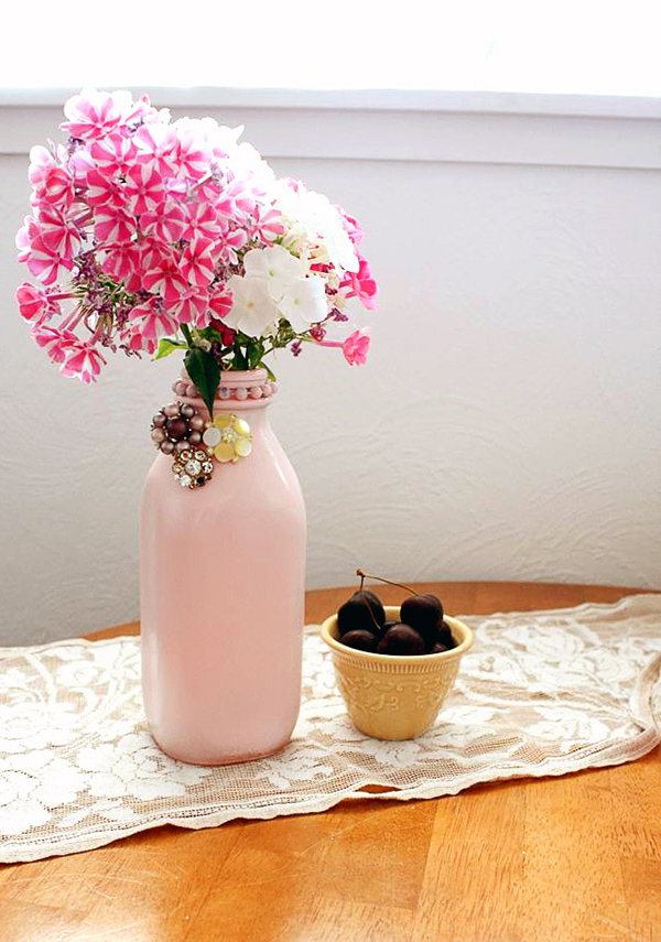 DIY Painted Earring Vase