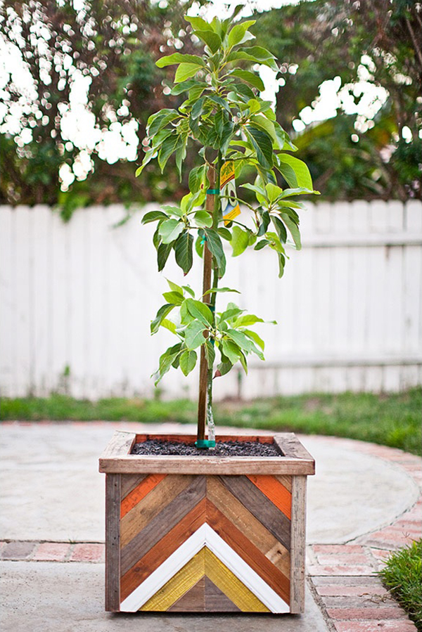 DIY Rustic Chevron Wood Planter