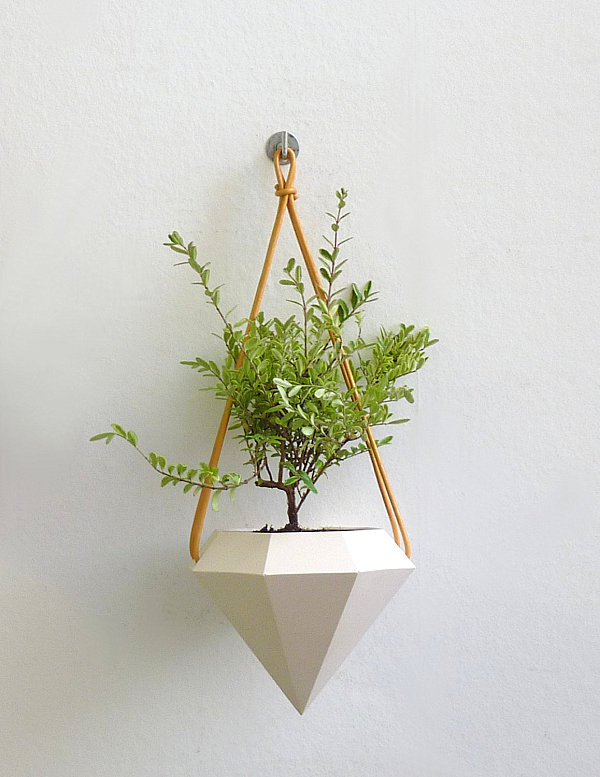 Diamond hanging planter