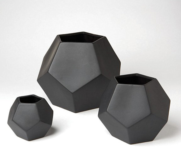 Faceted vases in black