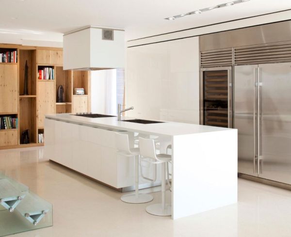 Modern kitchen island in white