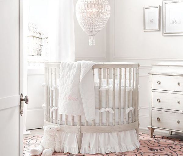 Round bassinet cheap for girl