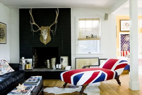 Union Jack chaise lounge fit in with the contemporary setting