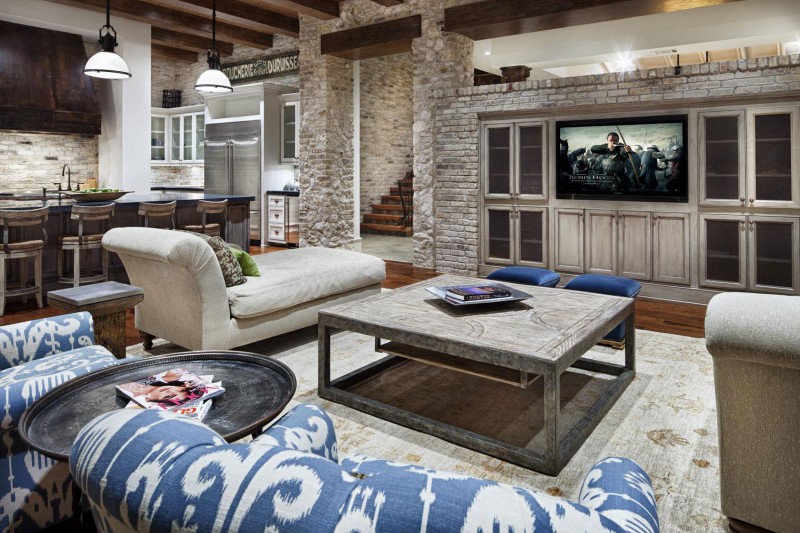 Rustic Texas Home With Modern Design And Luxury Accents - Texas Style Decorating Ideas