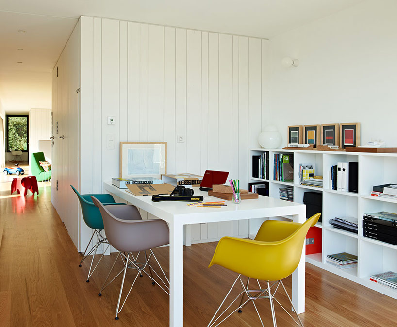 small home study nook